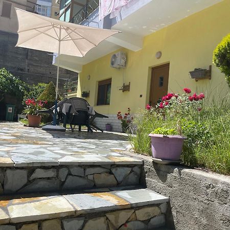 Artur'S Apartment Gjirokastër المظهر الخارجي الصورة