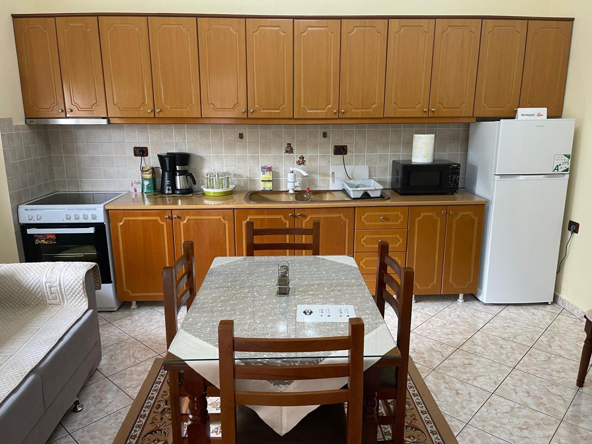 Artur'S Apartment Gjirokastër المظهر الخارجي الصورة