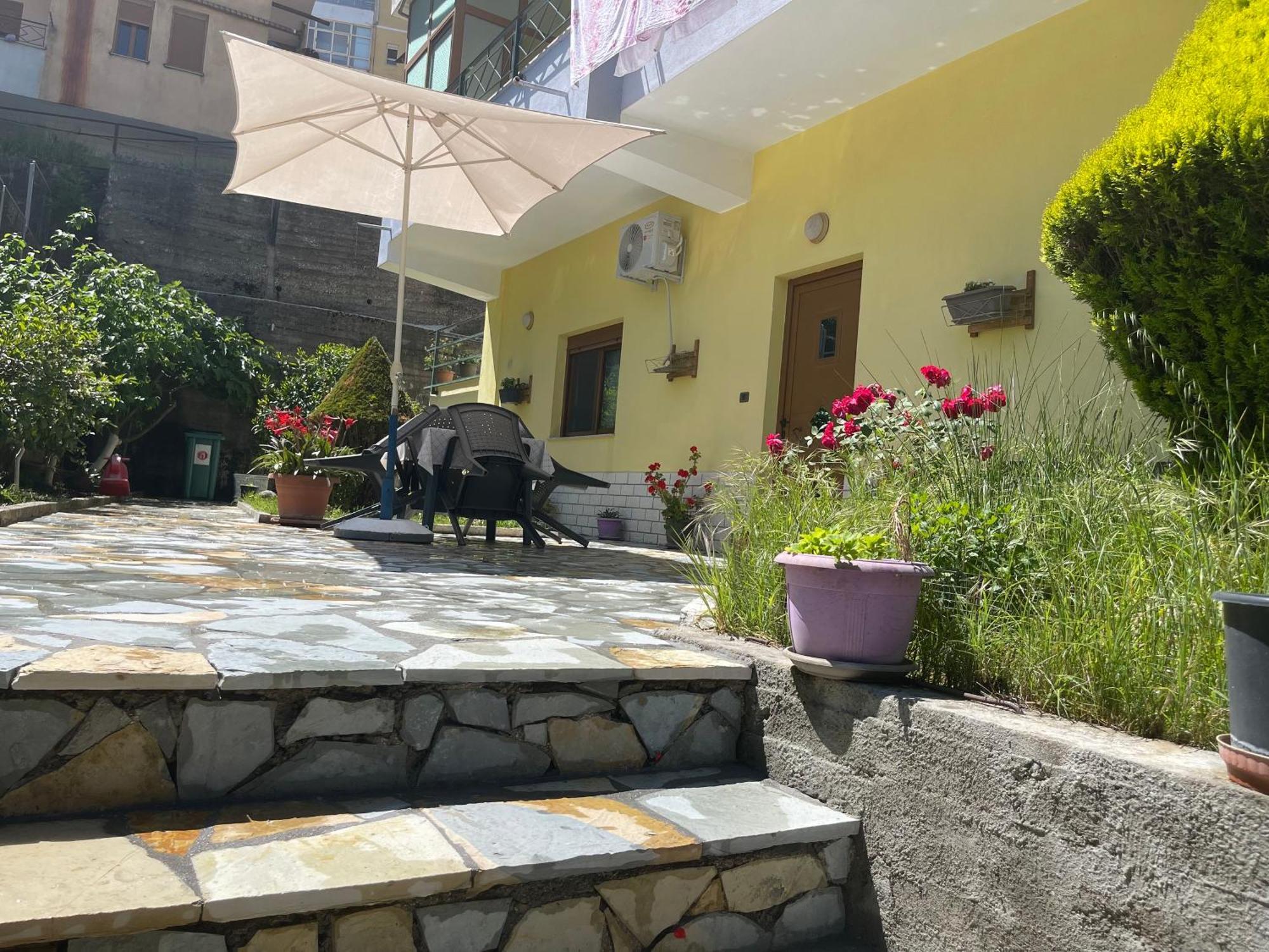 Artur'S Apartment Gjirokastër المظهر الخارجي الصورة